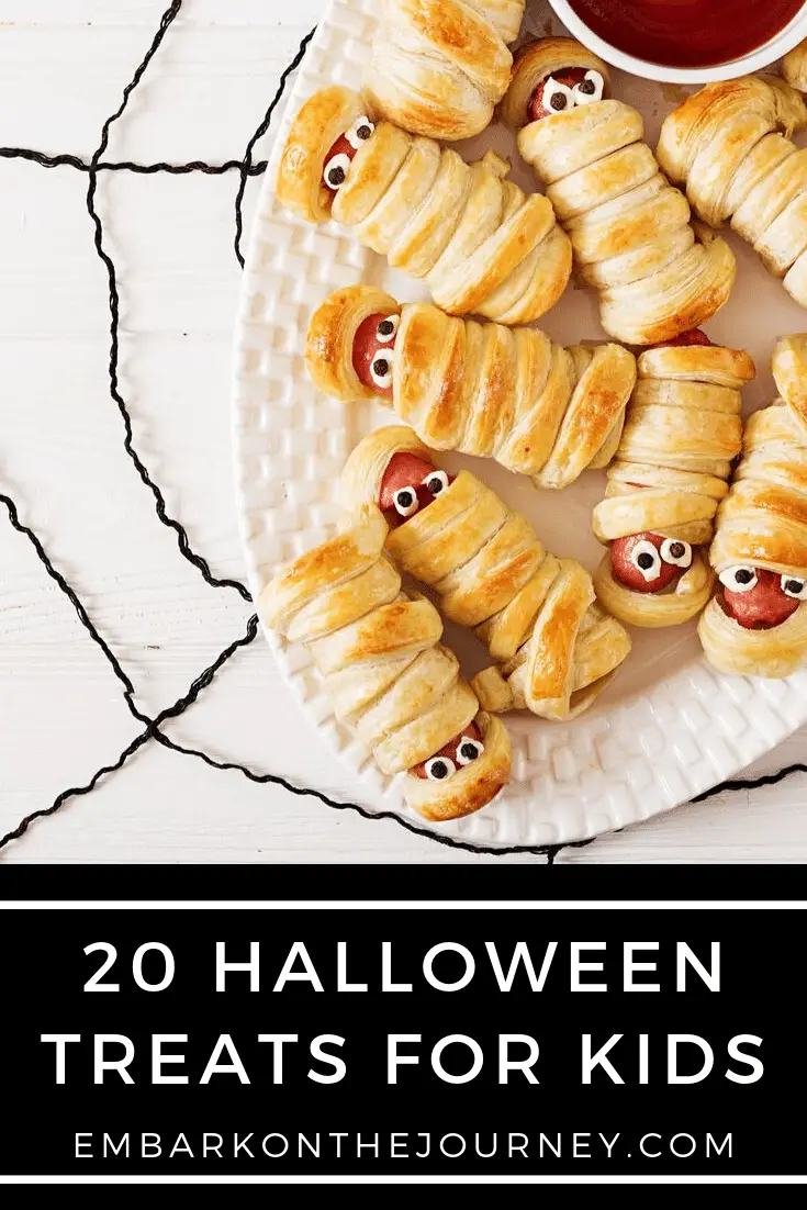 These Halloween treats for kids will be great for your holiday parties, October celebrations, and other spooky gatherings this month.