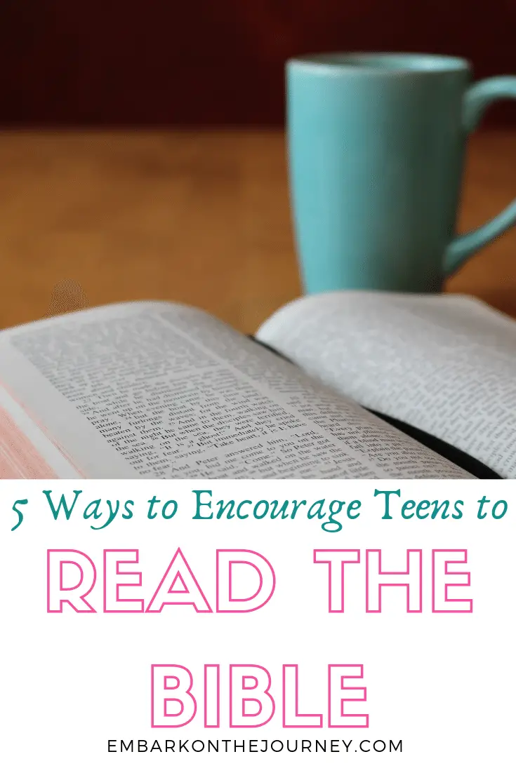 Do you want to switch from momma-led Bible reading to self-directed Bible study? Here are 5 ways to encourage teen girls to read the Bible.